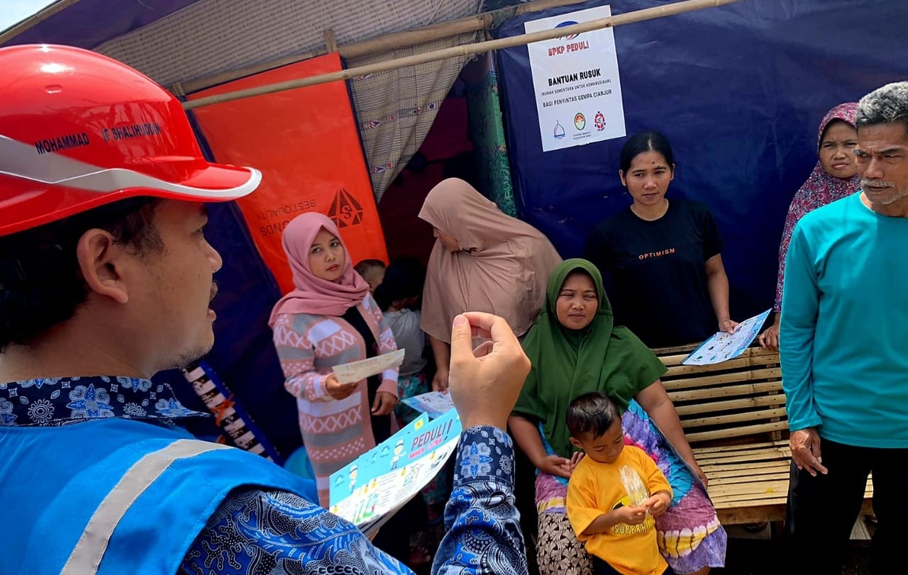 Dukung Pemulihan Pascagempa Cianjur, PLN Alirkan Penyambungan Listrik di Huntara