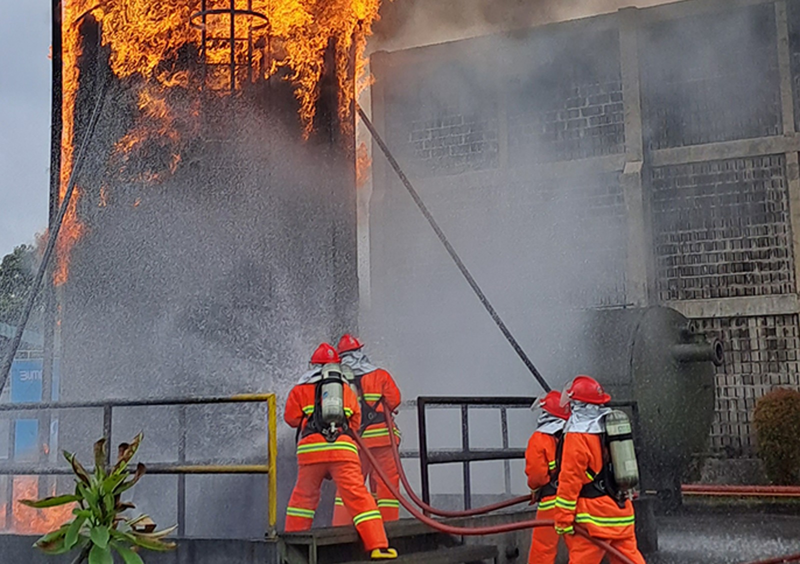 Bulan K3, PLN UIP Sumbagut Kirim Tim Ikuti Fire Drill Competetion di Semarang