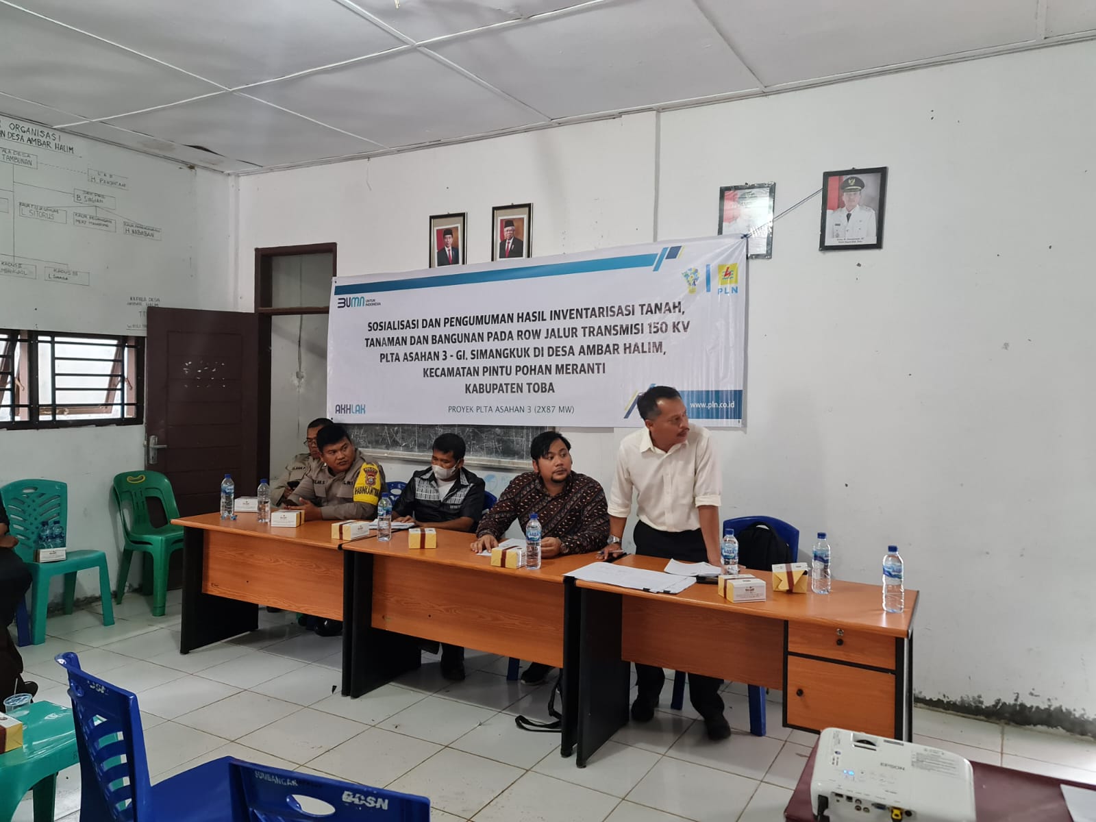 PLN Gelar Sosialisasi dan Pengumuman Hasil Inventarisasi ROW PLTA Asahan 3 – GI Simangkuk di Desa Tangga Batu I