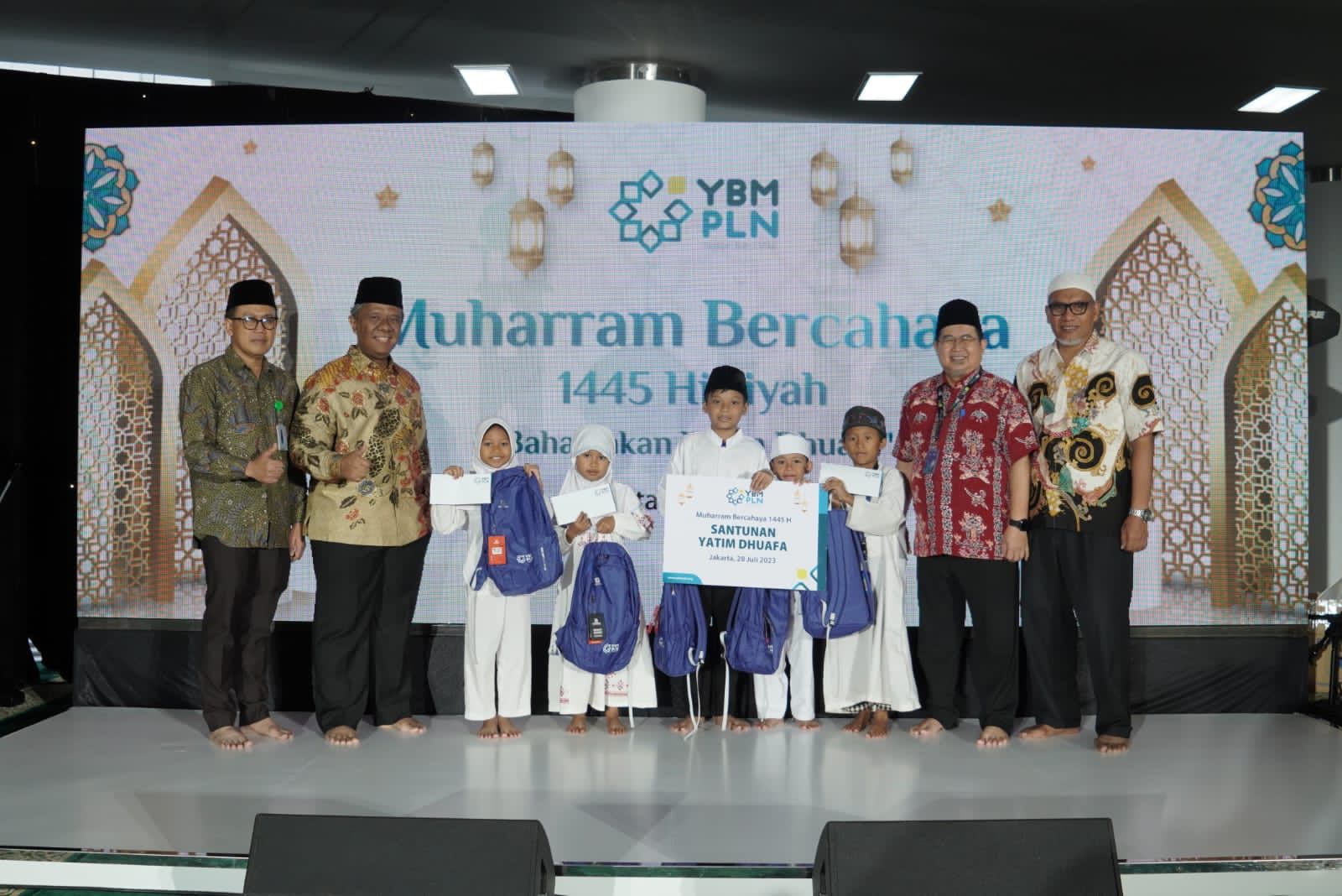 Semarak Bulan Muharam, YBM PLN Santuni 20 Ribu Anak Yatim Duafa