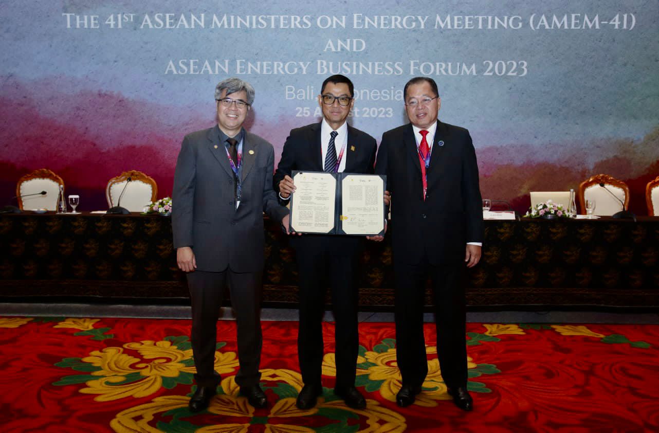 Kolaborasi Dengan ACE, PLN Gandeng 2 Perusahaan Listrik Malaysia Kembangkan Sistem Interkoneksi Antar Negara